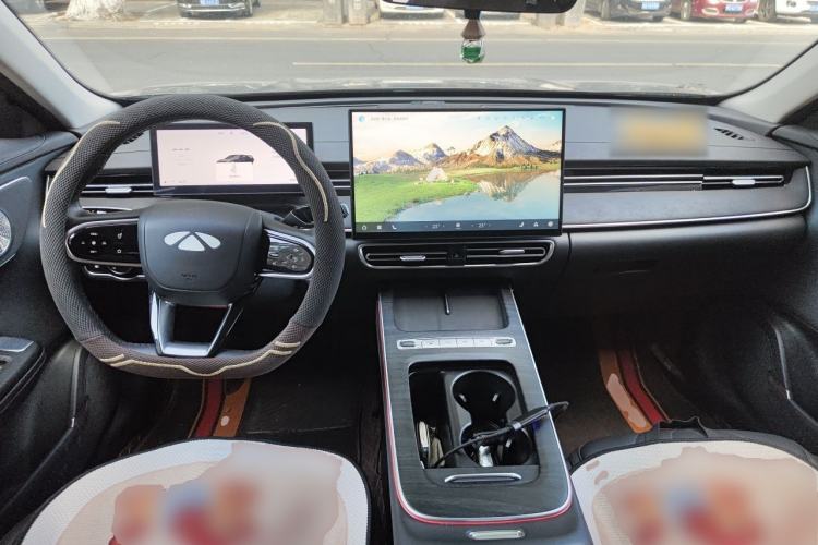 Used Chery Fengyun A8L 2025 1.5 TGDI 145 km Luxury Version Center Console