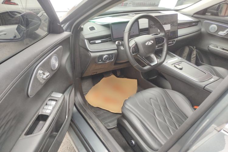 Used Chery Fengyun A8L 2025 1.5 TGDI 145 km Luxury Version Driver Seat