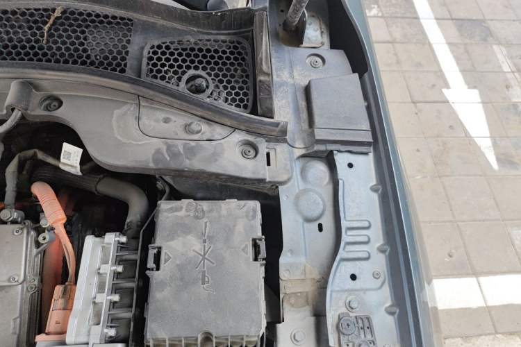 Used Chery Fengyun A8L 2025 1.5 TGDI 145 km Luxury Version Engine Bay Left