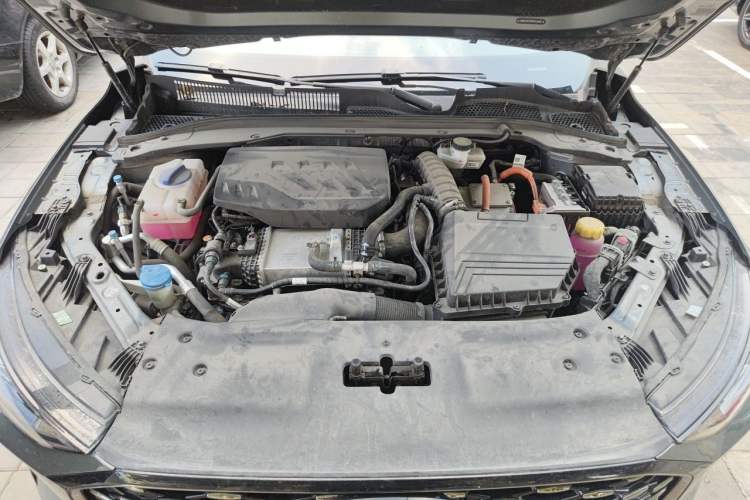Used Chery Fengyun A8L 2025 1.5 TGDI 145 km Luxury Version Engine Bay
