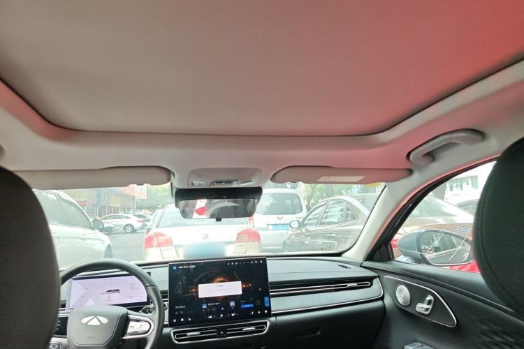 Used Chery Fengyun A8L 2025 1.5 TGDI 145 km Luxury Version Headliner