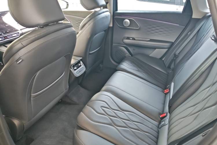 Used Chery Fengyun A8L 2025 1.5 TGDI 145 km Luxury Version Left Rear Seat