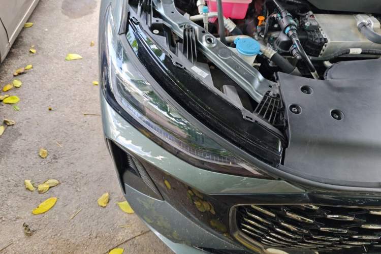 Used Chery Fengyun A8L 2025 1.5 TGDI 145 km Standard Version Right Front Headlight