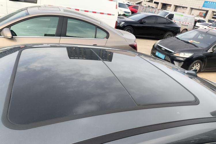 Used Chery Fengyun A8L 2025 1.5 TGDI 145 km Comfort Version Roof