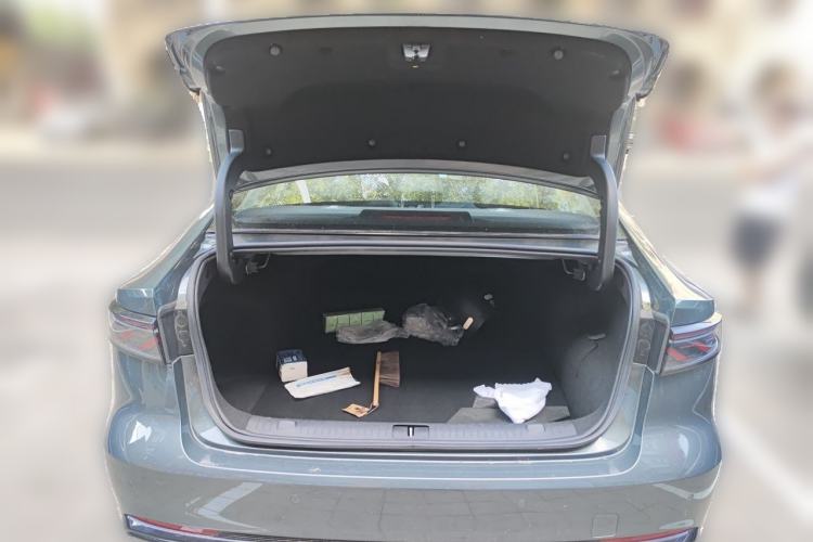 Used Chery Fengyun A8L 2025 1.5 TGDI 145 km Luxury Version Trunk