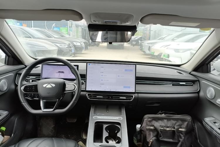 Used Chery Fengyun A8L 2025 1.5 TGDI 145 km Luxury Version Center Console