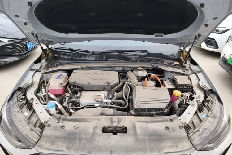 Used Chery Fengyun A8L 2025 1.5 TGDI 145 km Luxury Version Engine Bay
