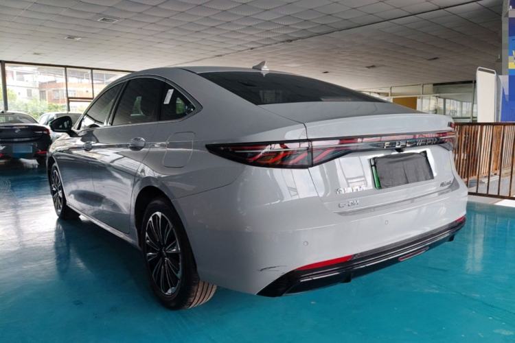Used Chery Fengyun A8L 2025 1.5 TGDI 145 km Comfort Version Exterior 2
