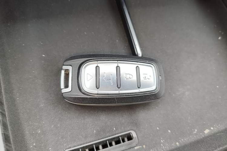Used Chery Fengyun A8L 2025 1.5 TGDI 145 km Luxury Version Interior 1