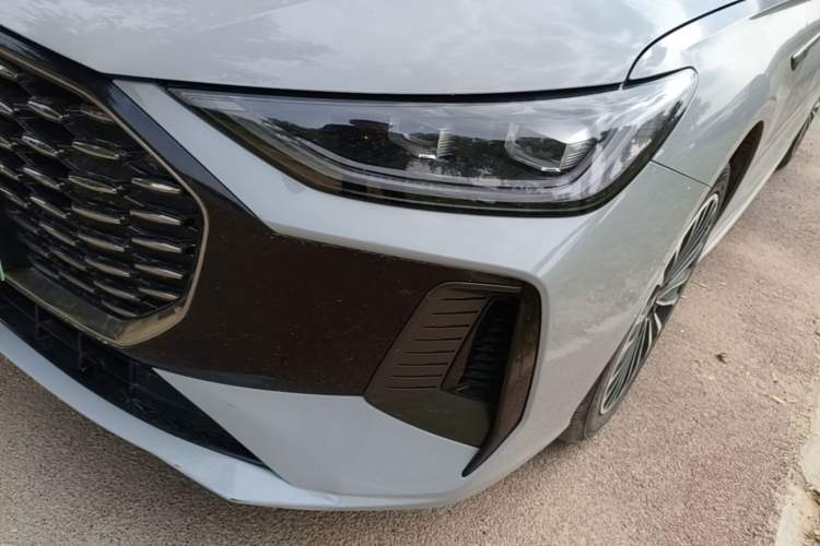 Used Chery Fengyun A8L 2025 1.5 TGDI 145 km Luxury Version Left Front Headlight