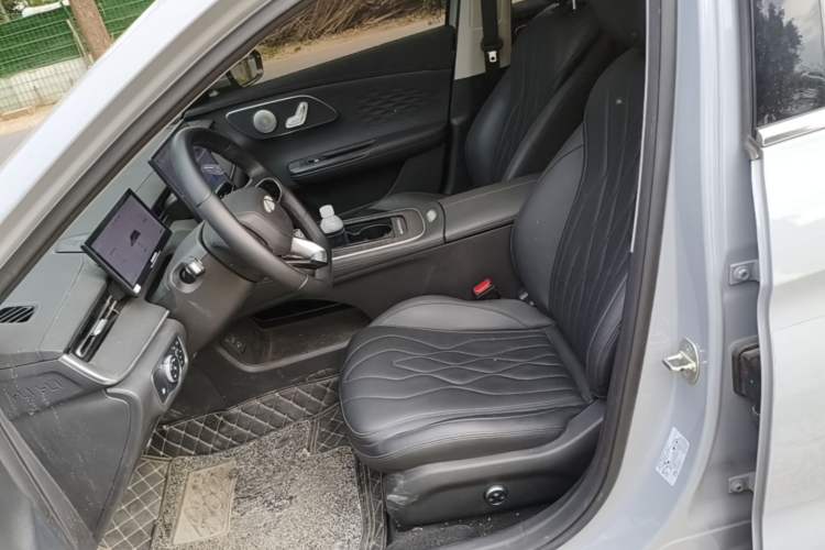 Used Chery Fengyun A8L 2025 1.5 TGDI 145 km Luxury Version Left Front Seat