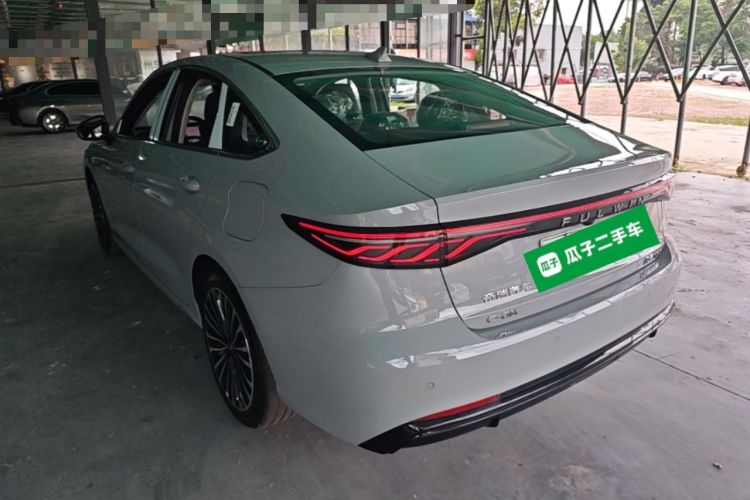 Used Chery Fengyun A8L 2025 1.5 TGDI 145 km Luxury Version Rear Left 45 Deg