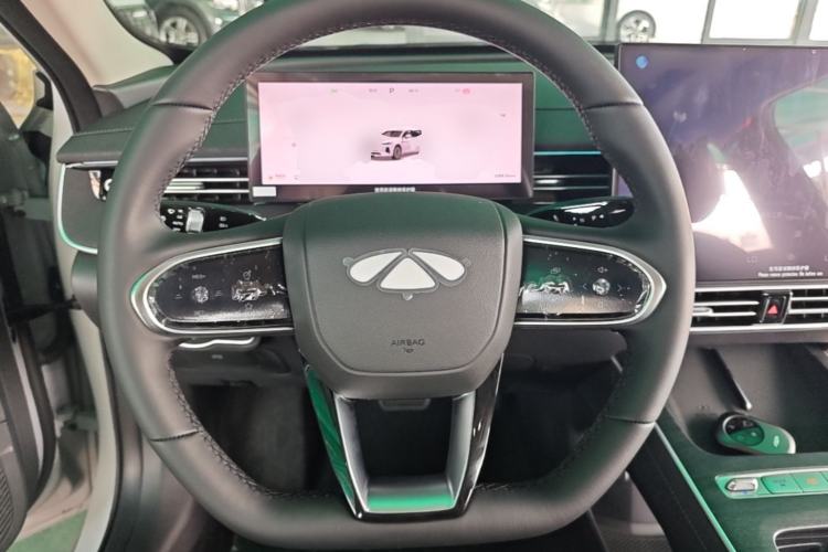 Used Chery Fengyun A8L 2025 1.5 TGDI 145 km Luxury Version Steering Wheel