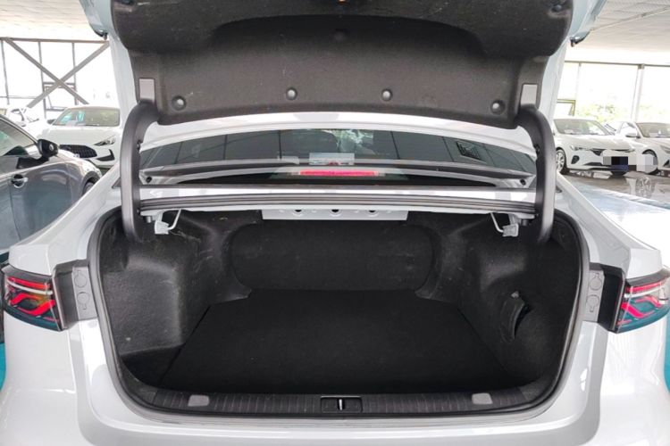 Used Chery Fengyun A8L 2025 1.5 TGDI 145 km Comfort Version Trunk