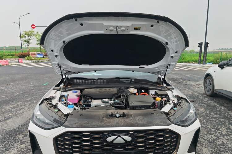 Used Chery Fengyun A8L 2025 1.5 TGDI 145 km Luxury Version Engine Bay