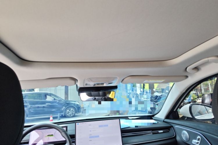 Used Chery Fengyun A8L 2025 1.5 TGDI 145 km Luxury Version Headliner