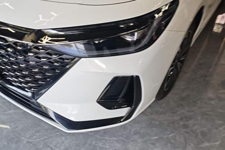 Used Chery Fengyun A8L 2025 1.5L 70km Standard Version Left Front Headlight