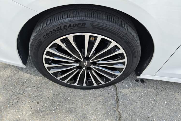 Used Chery Fengyun A8L 2025 1.5 TGDI 145 km Luxury Version Left Front Wheel Hub