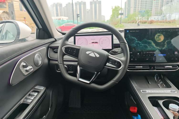 Used Chery Fengyun A8L 2025 1.5 TGDI 145 km Luxury Version Steering Wheel