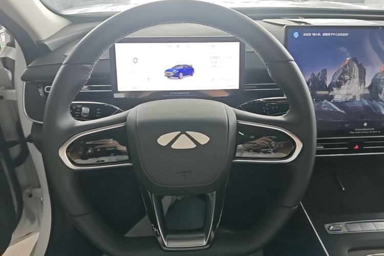 Used Chery Fengyun A8L 2025 1.5 TGDI 145 km Luxury Version Steering Wheel