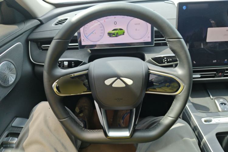 Used Chery Fengyun A8L 2025 1.5 TGDI 145 km Luxury Version Steering Wheel