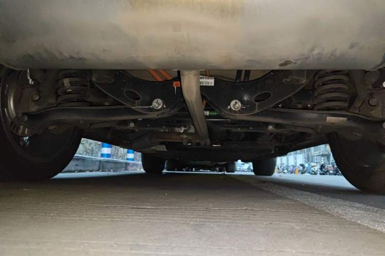 Used Chery Fengyun T10 2024 210 Luxury Edition Chassis Rear