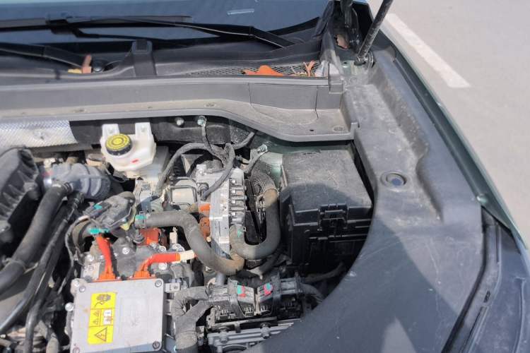 Used Chery Fengyun T10 2024 210 Luxury Edition Engine Bay Left