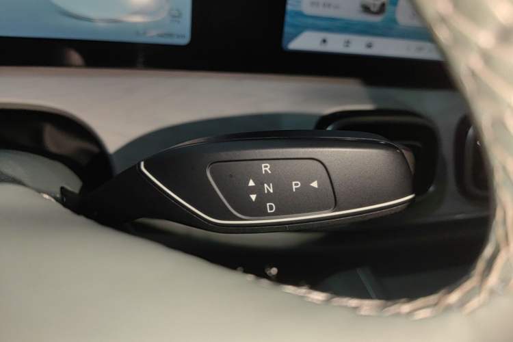 Used Chery Fengyun T10 2024 210 Luxury Edition Gear Lever
