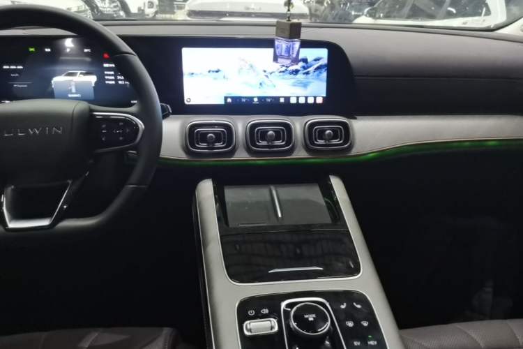 Used Chery Fengyun T10 2024 210 Luxury Edition Audio And AC Panel