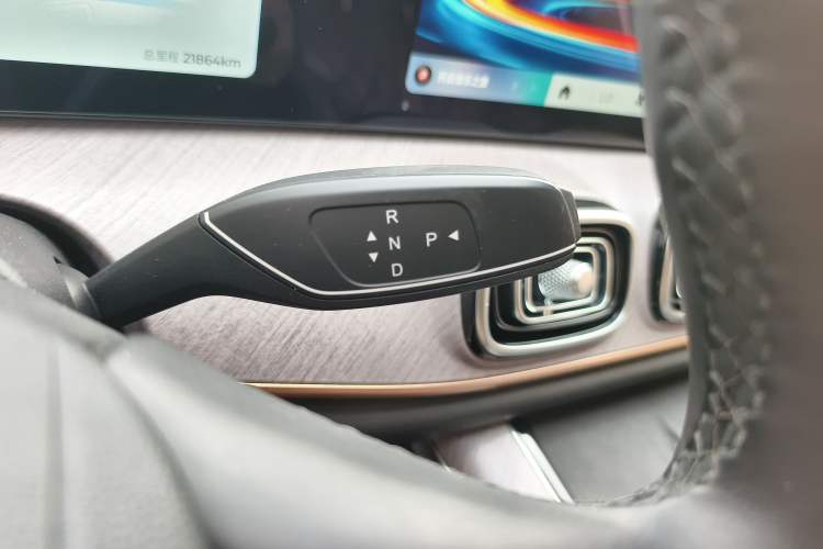 Used Chery Fengyun T10 2024 210 Luxury Edition Gear Lever