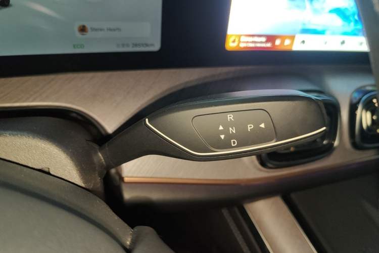 Used Chery Fengyun T10 2024 210 Luxury Edition Gear Lever