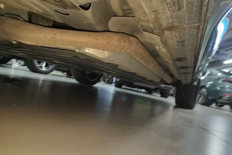 Used Chery Fengyun T10 2024 210 Luxury Edition Left Side Sill