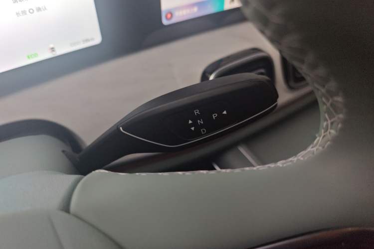 Used Chery Fengyun T10 2024 210 Luxury Edition Gear Lever