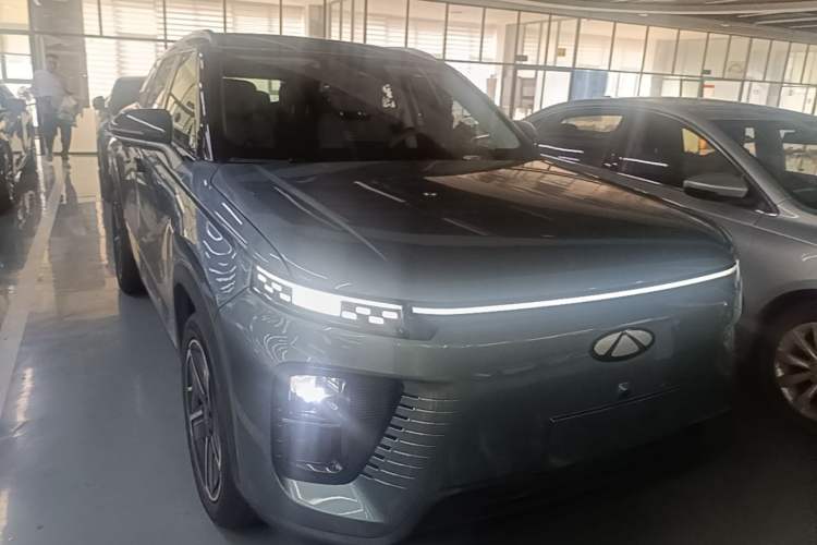 Used Chery Fengyun T6 2024 MAX Edition Exterior 1