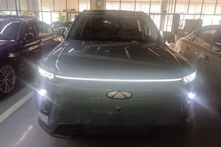 Used Chery Fengyun T6 2024 MAX Edition Front
