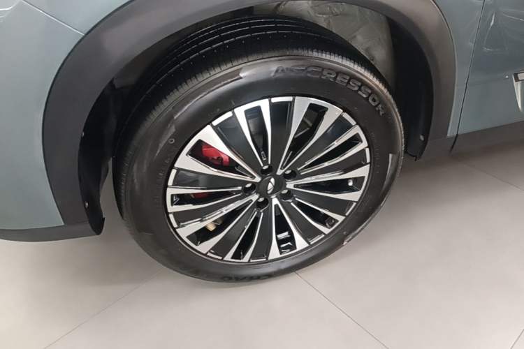 Used Chery Fengyun T6 2024 PRO Edition Left Front Wheel Hub