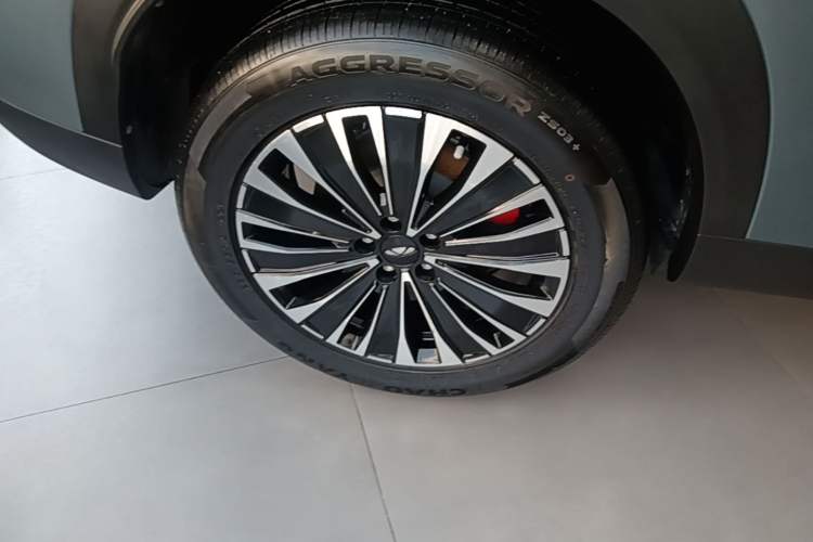 Used Chery Fengyun T6 2024 PRO Edition Right Rear Wheel Hub