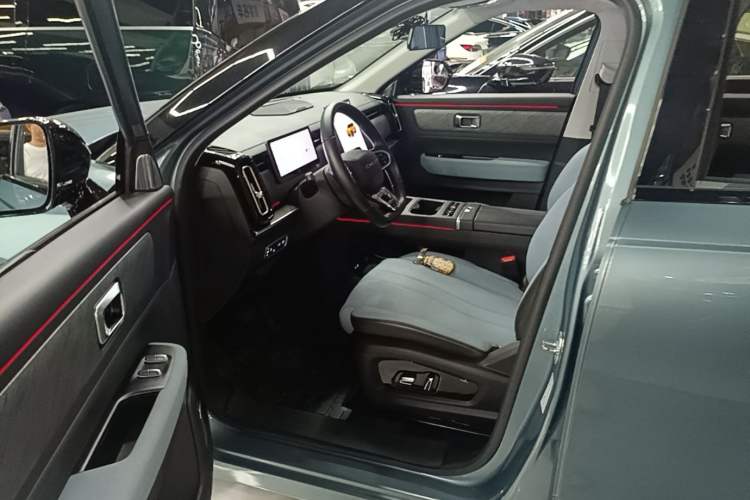 Used Chery Fengyun T6 2024 MAX Edition Driver Seat
