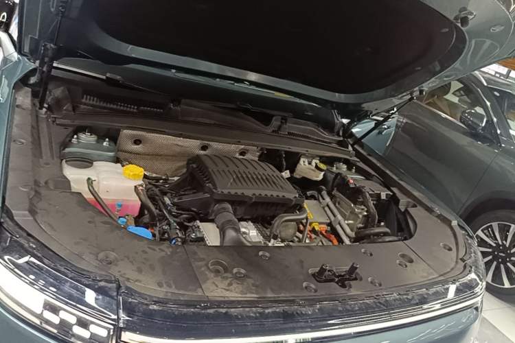 Used Chery Fengyun T6 2024 MAX Edition Engine Bay