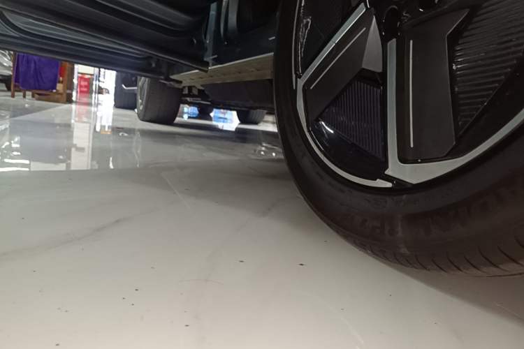 Used Chery Fengyun T6 2024 MAX Edition Left Side Sill