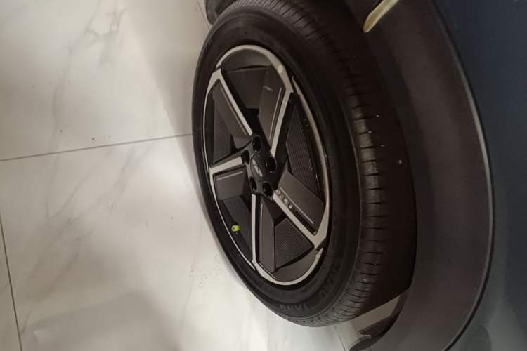 Used Chery Fengyun T6 2024 MAX Edition Right Rear Wheel Hub
