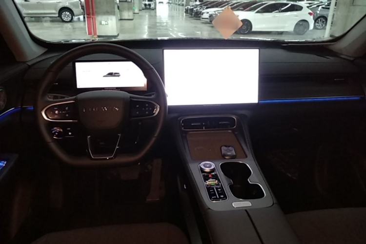 Used Chery Fengyun T8 2025 1.5T 130 km Luxury Edition 5-Seater Center Console
