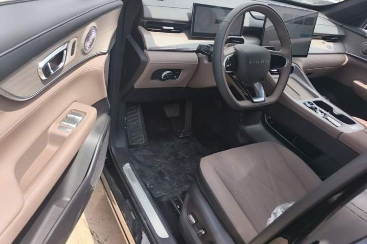 Used Chery Fengyun T8 2025 1.5T 130km Deluxe Version 5 Seats Driver Seat