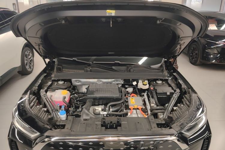 Used Chery Fengyun T8 2025 1.5T 130 km Comfort Edition 5-Seater Engine Bay