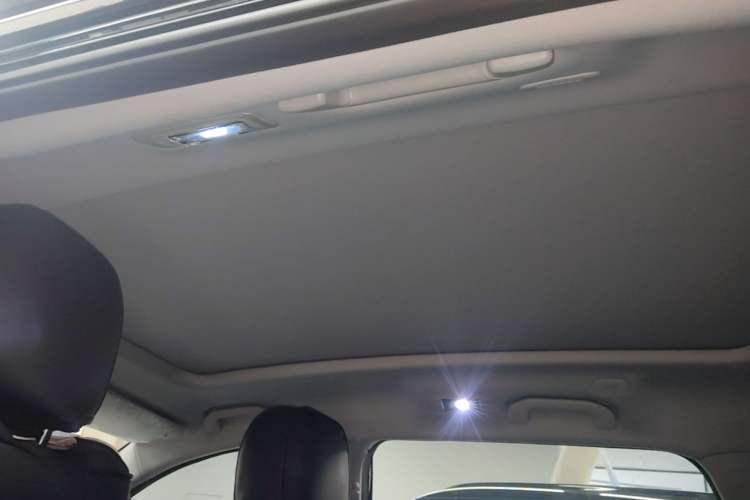 Used Chery Fengyun T8 2025 1.5T 130 km Comfort Edition 5-Seater Headliner