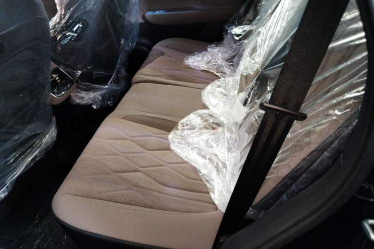 Used Chery Fengyun T8 2025 1.5T 130km Deluxe Version 5 Seats Interior 4