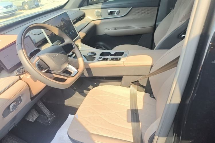 Used Chery Fengyun T8 2025 1.5T 130km Deluxe Version 5 Seats Left Front Seat
