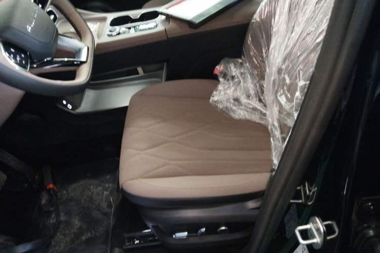 Used Chery Fengyun T8 2025 1.5T 130km Deluxe Version 5 Seats Left Front Seat