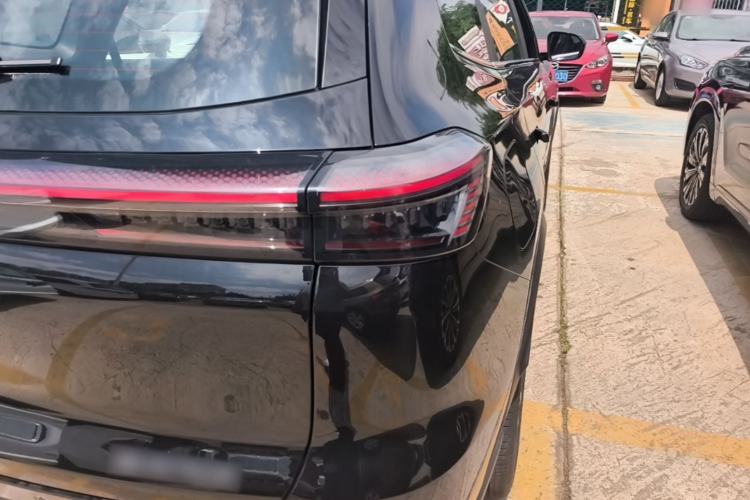 Used Chery Fengyun T8 2025 1.5T 130km Deluxe Version 5 Seats Right Rear Taillight