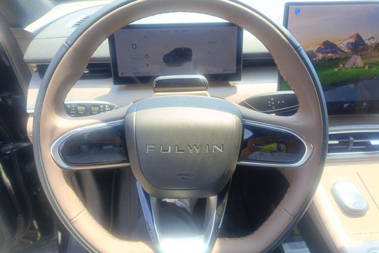 Used Chery Fengyun T8 2025 1.5T 130km Deluxe Version 7 Seats Steering Wheel